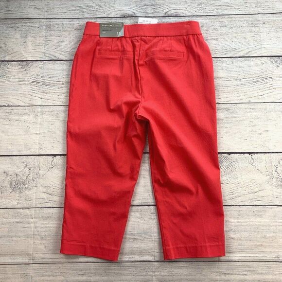 Christopher & Banks sz 10 Capri Signature Slimming Pull on Modern Fit New NWT - Picture 4 of 9